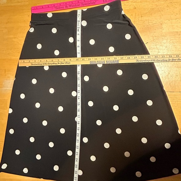 Black and White Polka Dot Skirt - Picture 7 of 8